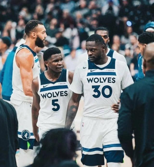 kaiyun-森林狼3亿豪阵夺冠无望？2操作名为补强实为埋雷 苦了华子一个人|兰德尔|唐斯|戈贝尔|爱德华兹|篮板球_新浪体育_新浪新闻